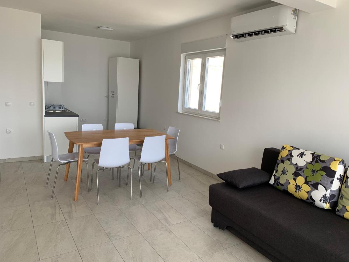 Elona Apartments Celina Εξωτερικό φωτογραφία